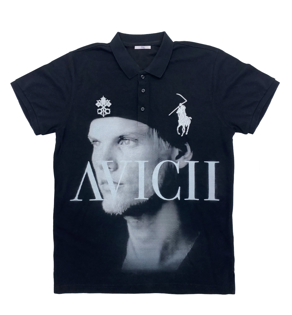 Avici Polo – Praying