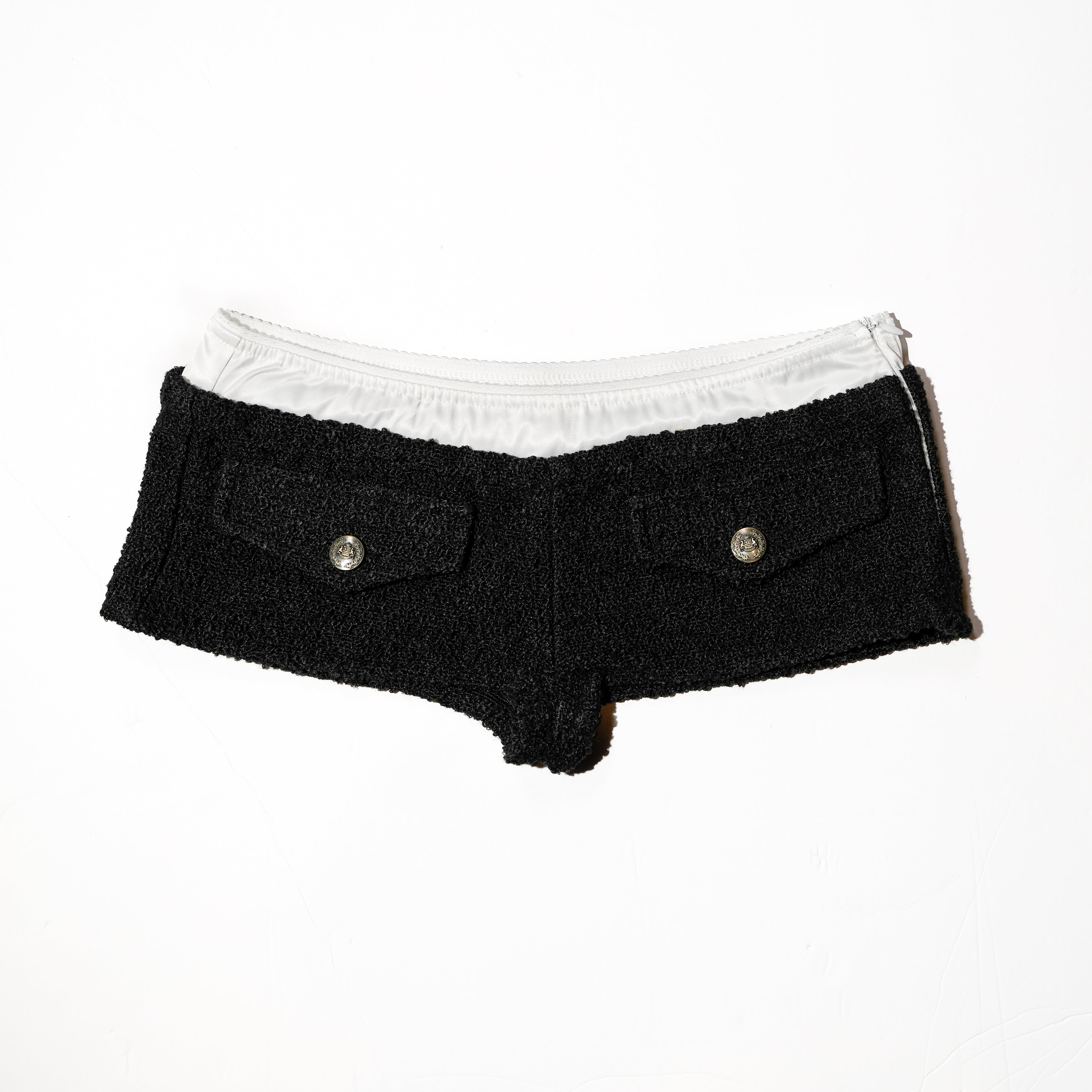 Shorts – Praying