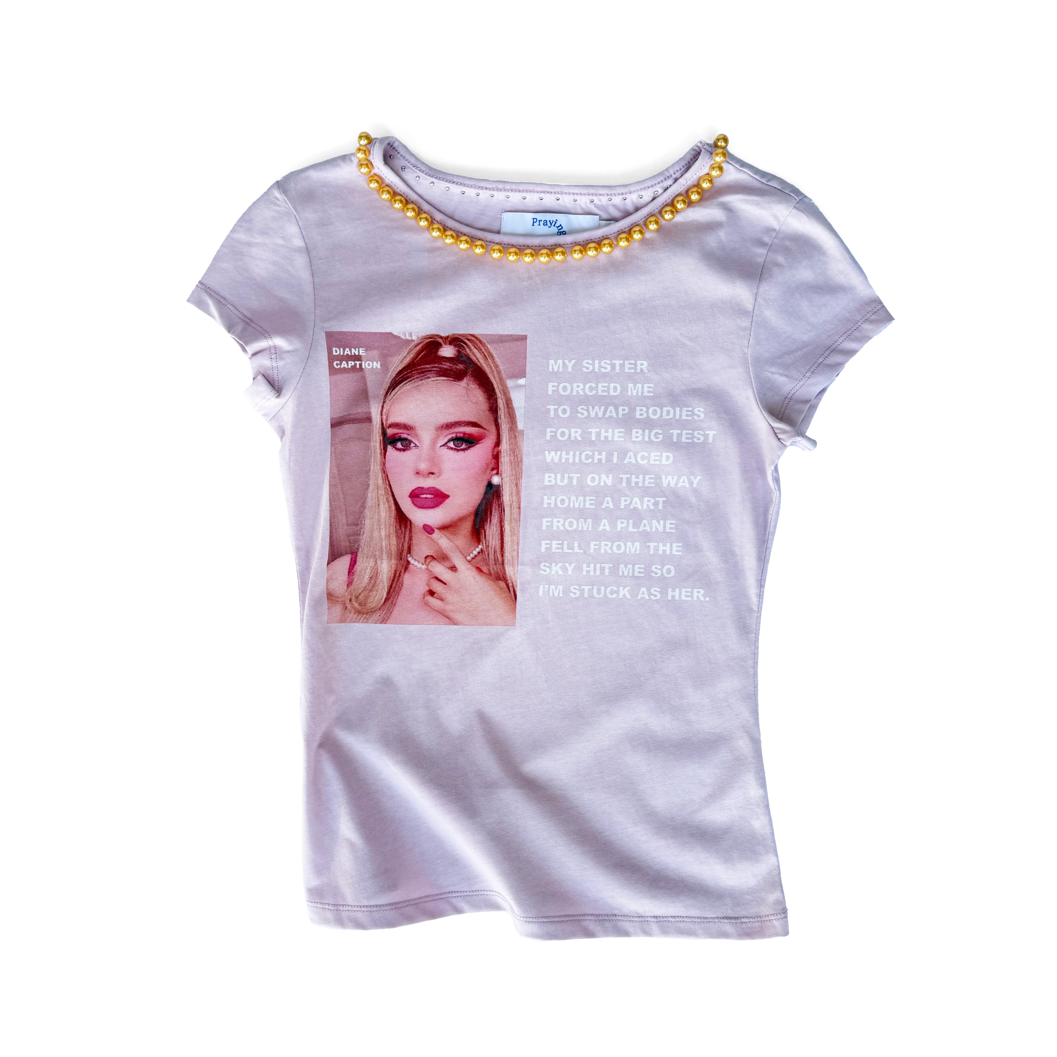 TOPS & TEES – Praying