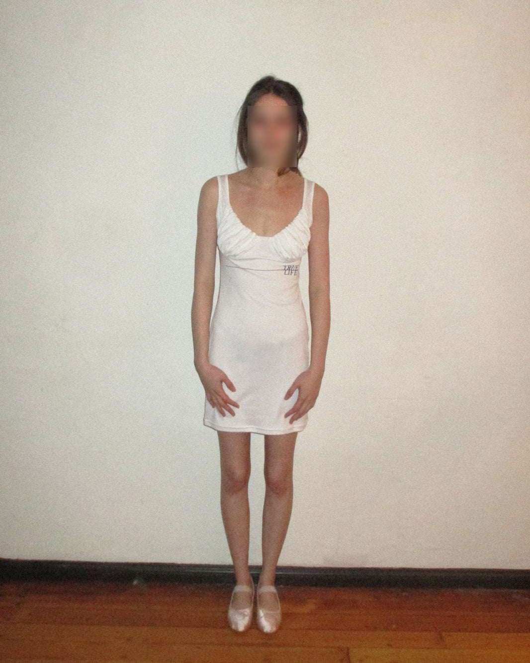 트루 라이프 드레스